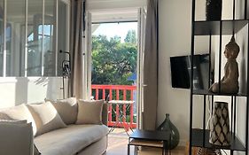 Appartement Refait A Neuf, Idealement Situe